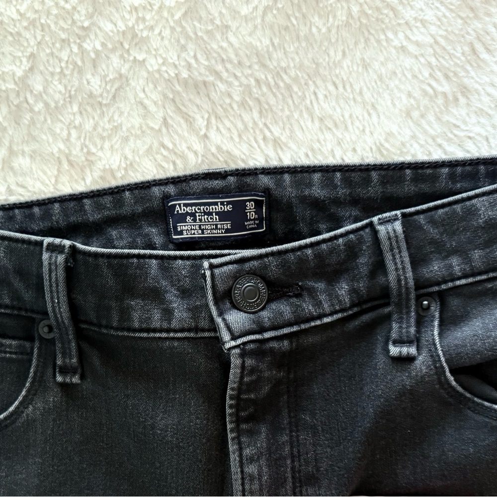 Abercrombie & Fitch Black Charcoal Skinny Jeans Women’s Size 30 / 10 - Picture 3 of 3